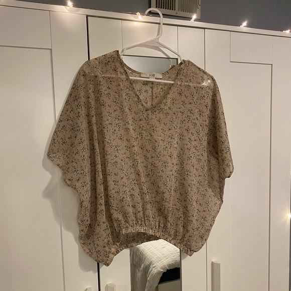 Forever 21 Tops - Dainty Forever 21 Sheer Blouse.